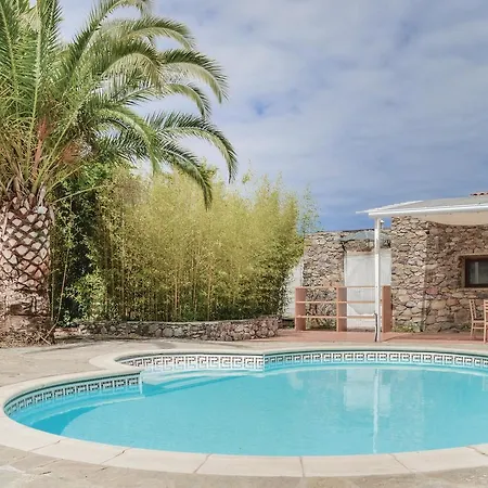 Сasa de vacaciones Three-bedroom Holiday In Montegrosso